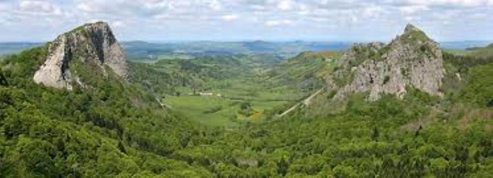 Lilas, Gite Saint Antoine, Orcival, Entre Sancy Et Volcans. Exterior photo